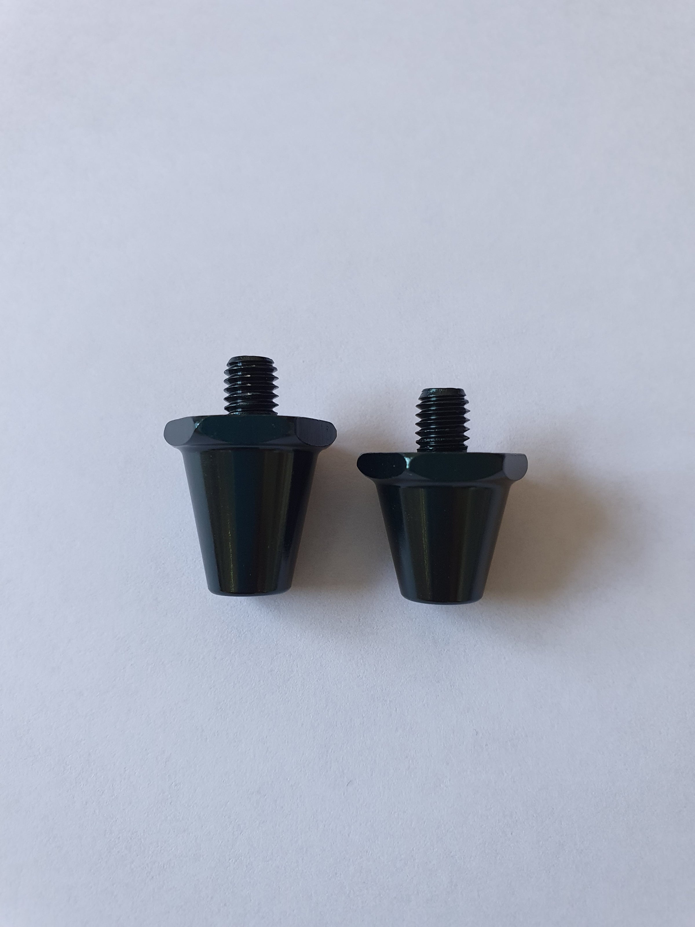 Nike metal studs replacement store